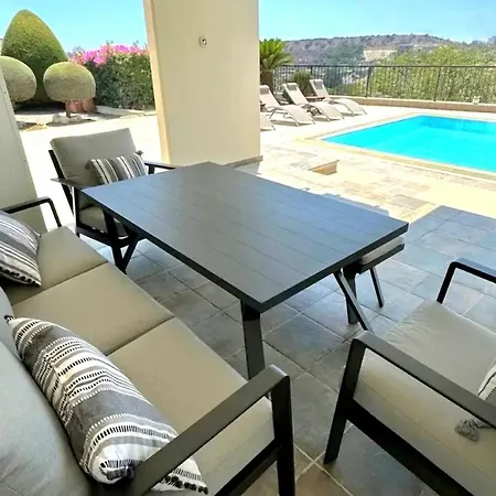 Villa Serenity Pool & Garden *