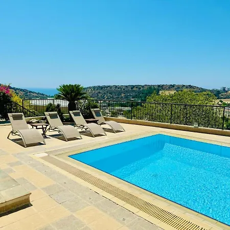 Villa Serenity Pool & Garden Limassol